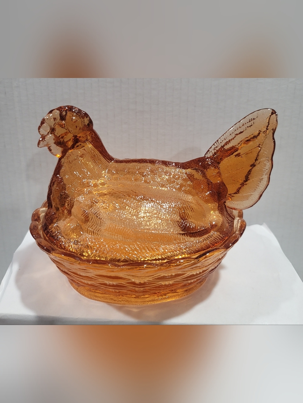 Amber Glass Hen on Nest Decorative Dish